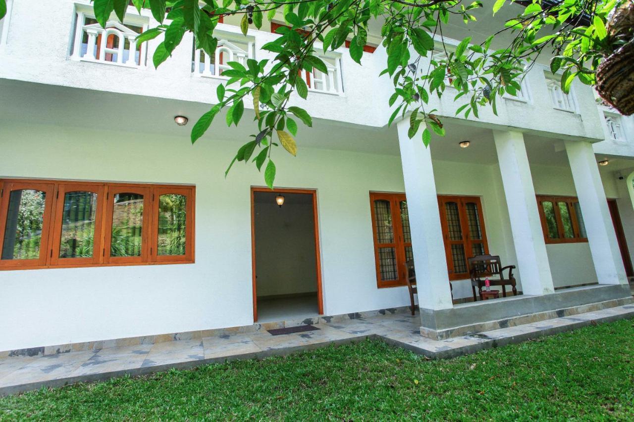 12 B 1/1, Lewella Rd, Канди Екстериор снимка